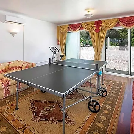 Sleeps 15 Pool Air Con Alvor