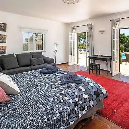 Sleeps 15 Pool Air Con *