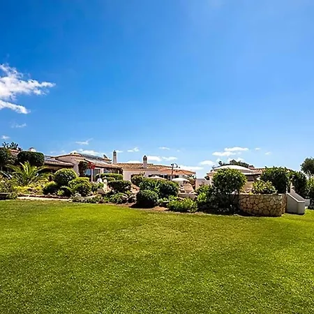 Sleeps 15 Pool Air Con *
